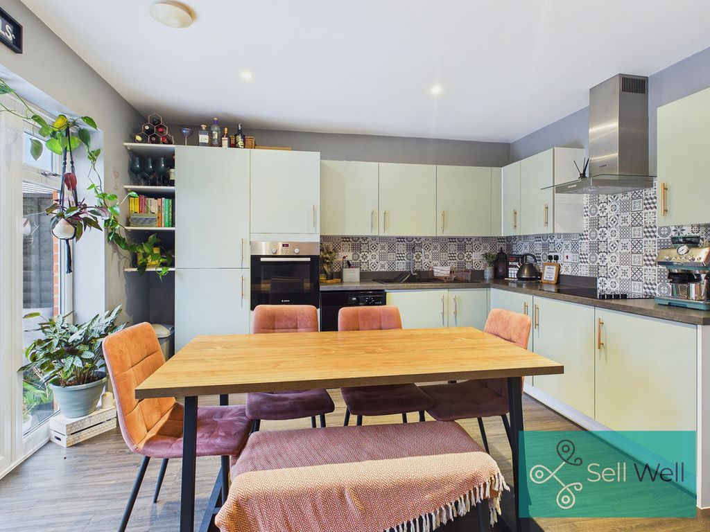 Property photo 3 of 24 Kitchen/Diner