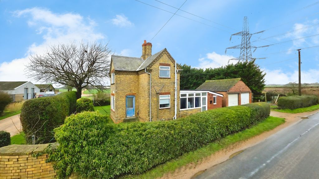 Property photo 1 of 20