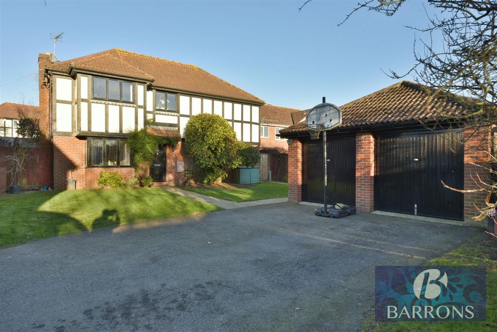 Property photo 1 of 26