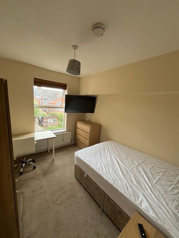 Property photo 2 of 6 5 Wallgrave 6.Jpg