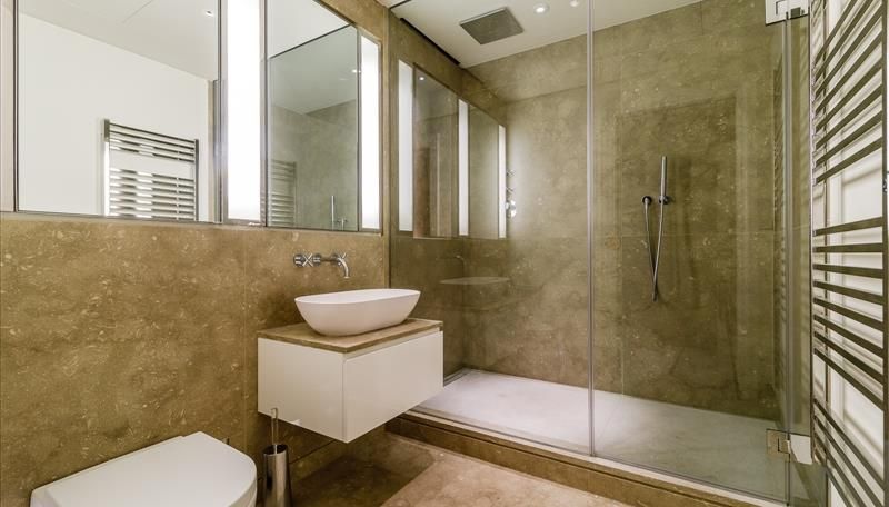 Property photo 2 of 20 Bathroom 2.Jpg