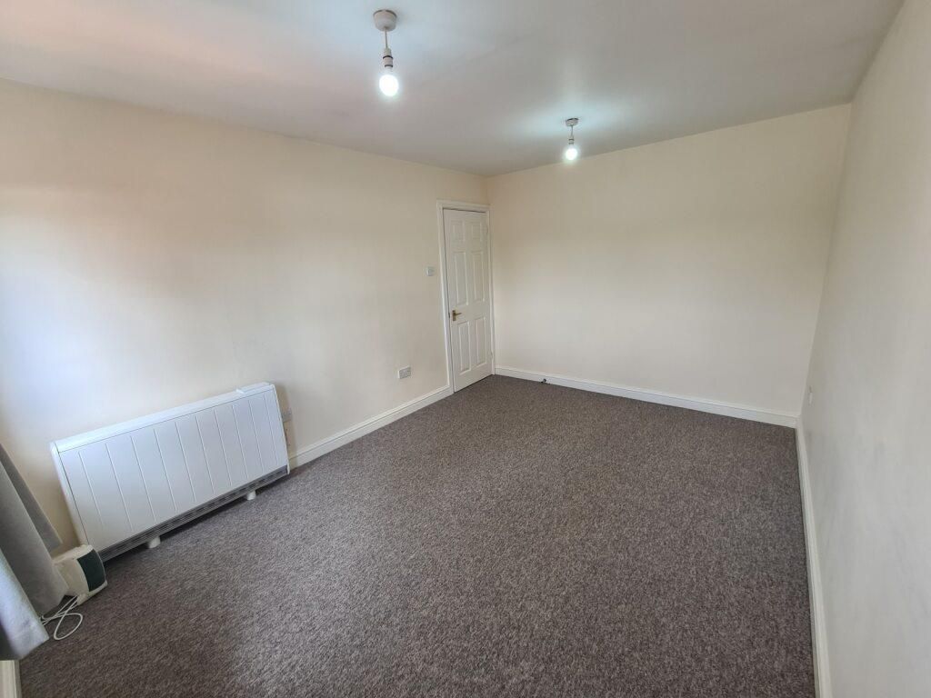 Property photo 2 of 11 4Eb0d141-0d91-45d9-9Af8-8F2Fa71152F7.Jpg