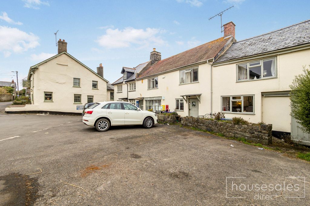 Property photo 1 of 9