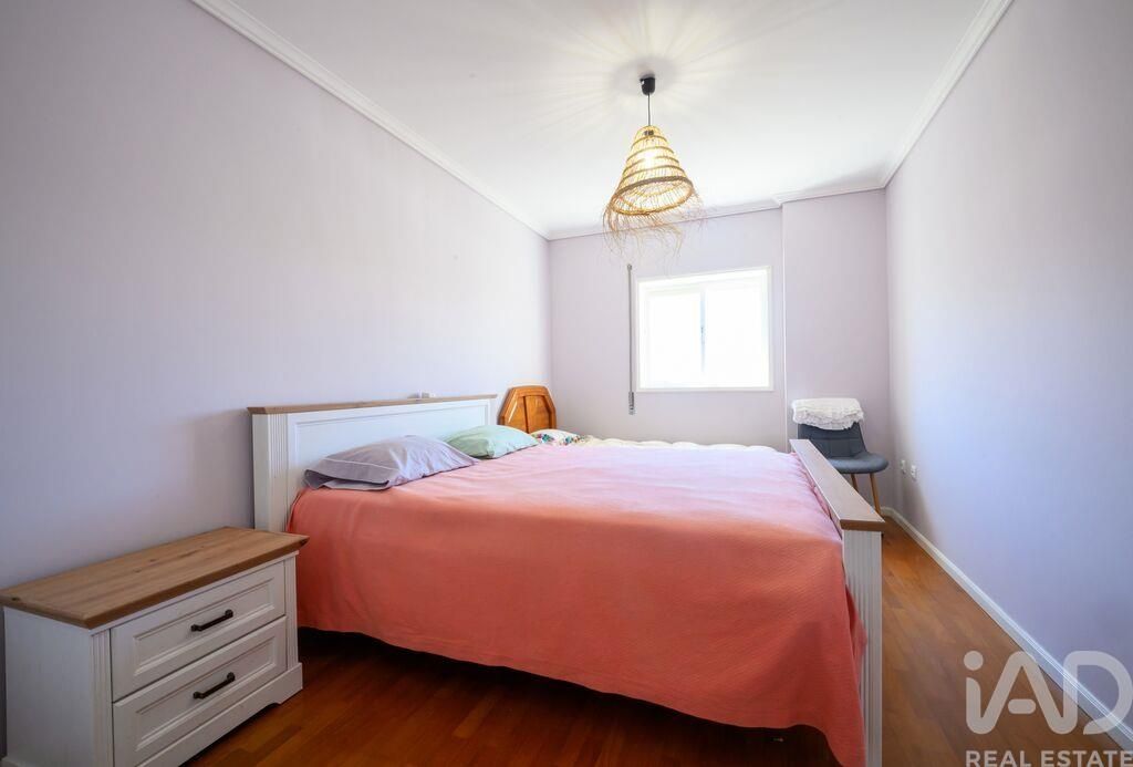 Property photo 3 of 32