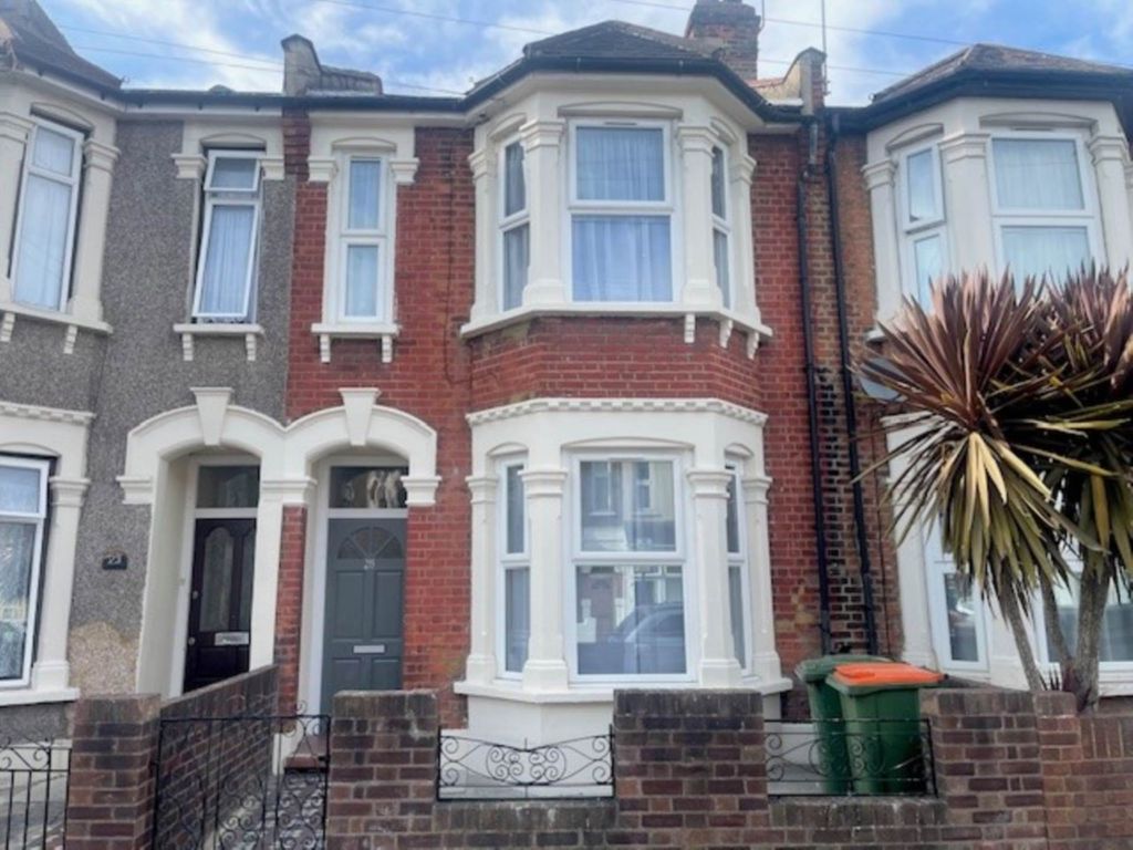 Property photo 1 of 5