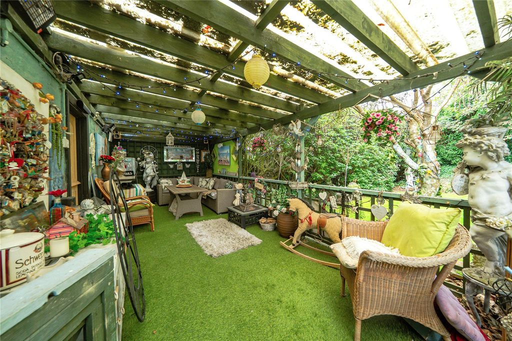 Property photo 3 of 20 Picture No. 05
