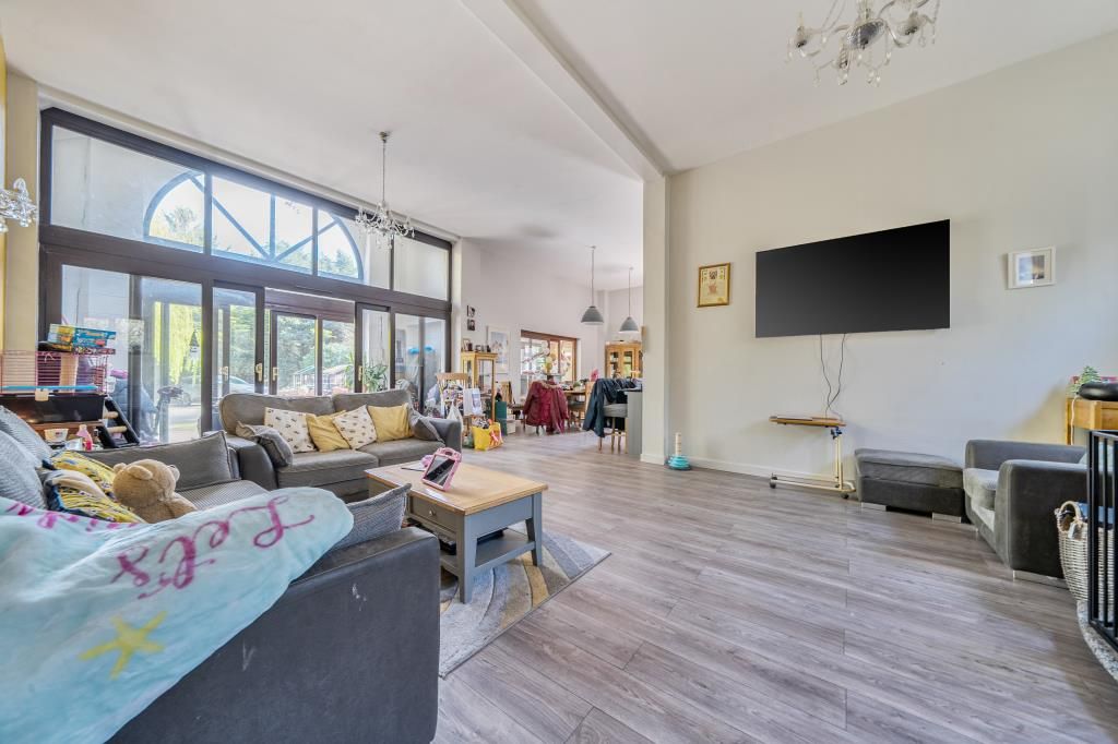 Property photo 2 of 21 Reception Room