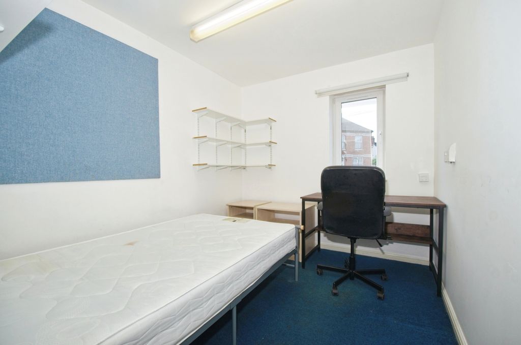 Property photo 2 of 17 Photography