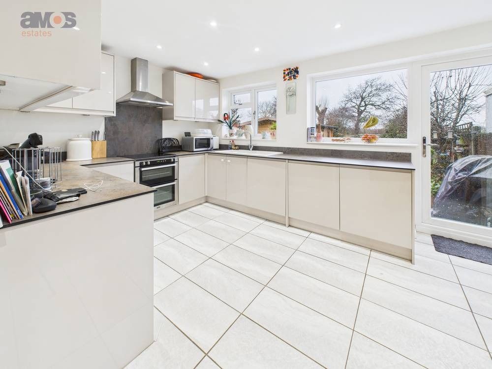 Property photo 2 of 22 4813282