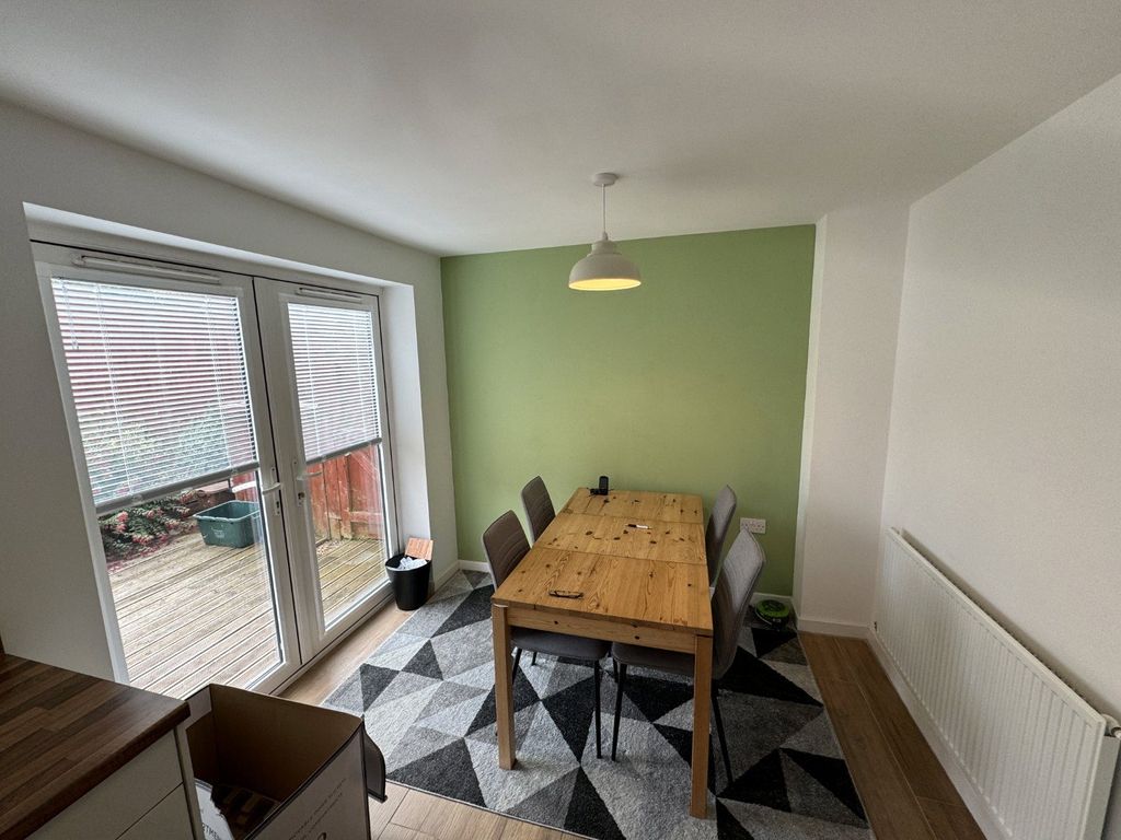 Property photo 3 of 11 Picture No. 25