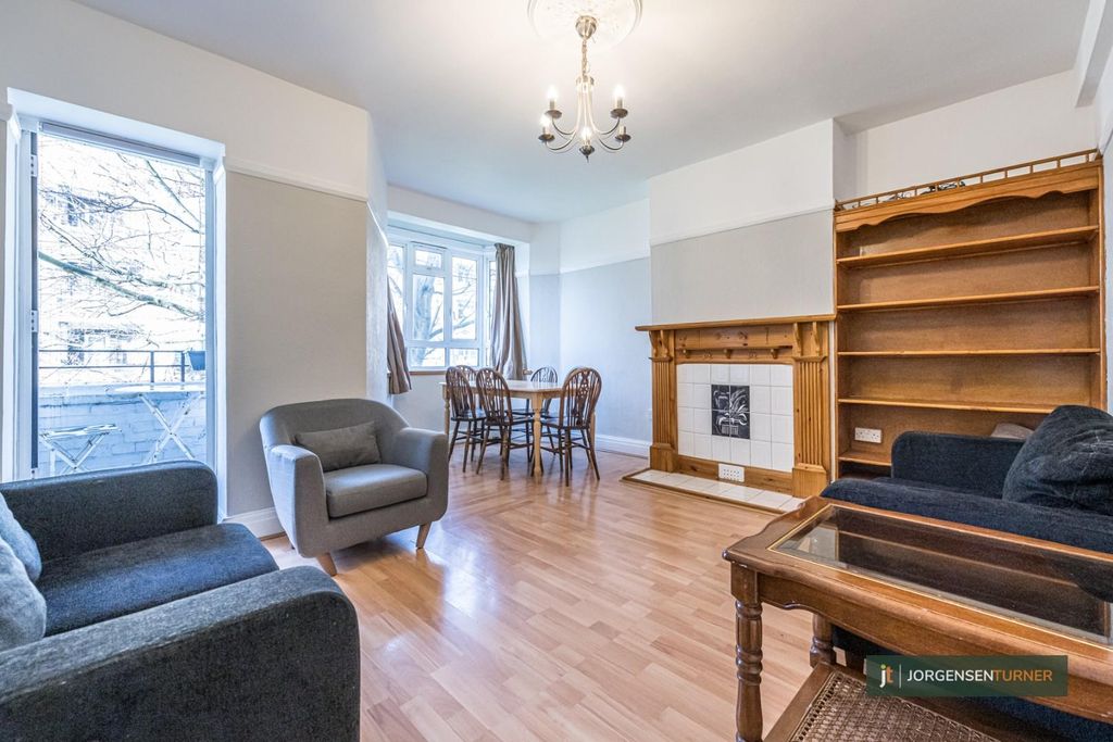 Property photo 1 of 9 Reception Room .Jpg