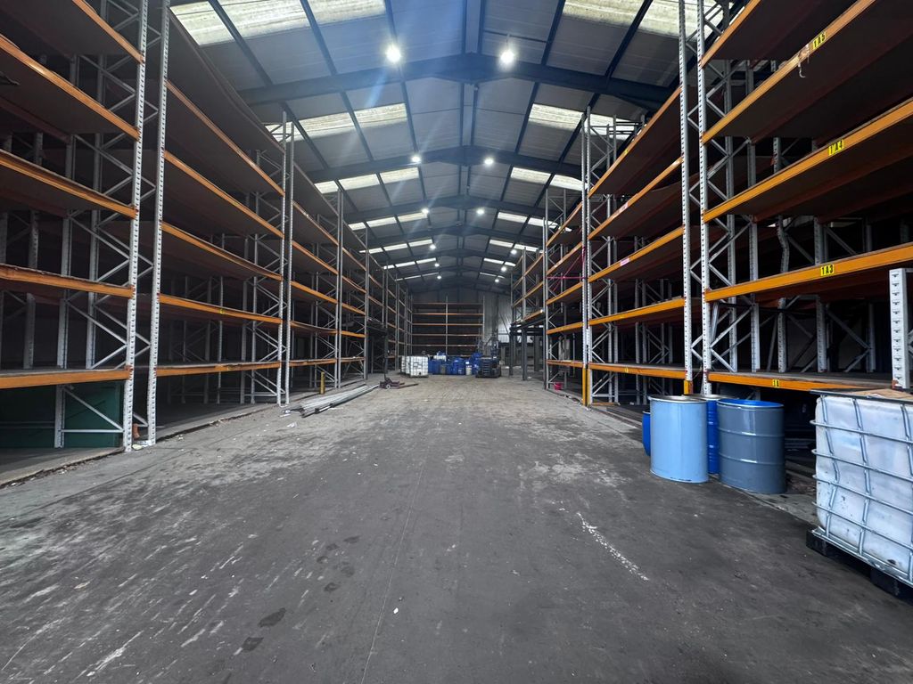 Property photo 2 of 9