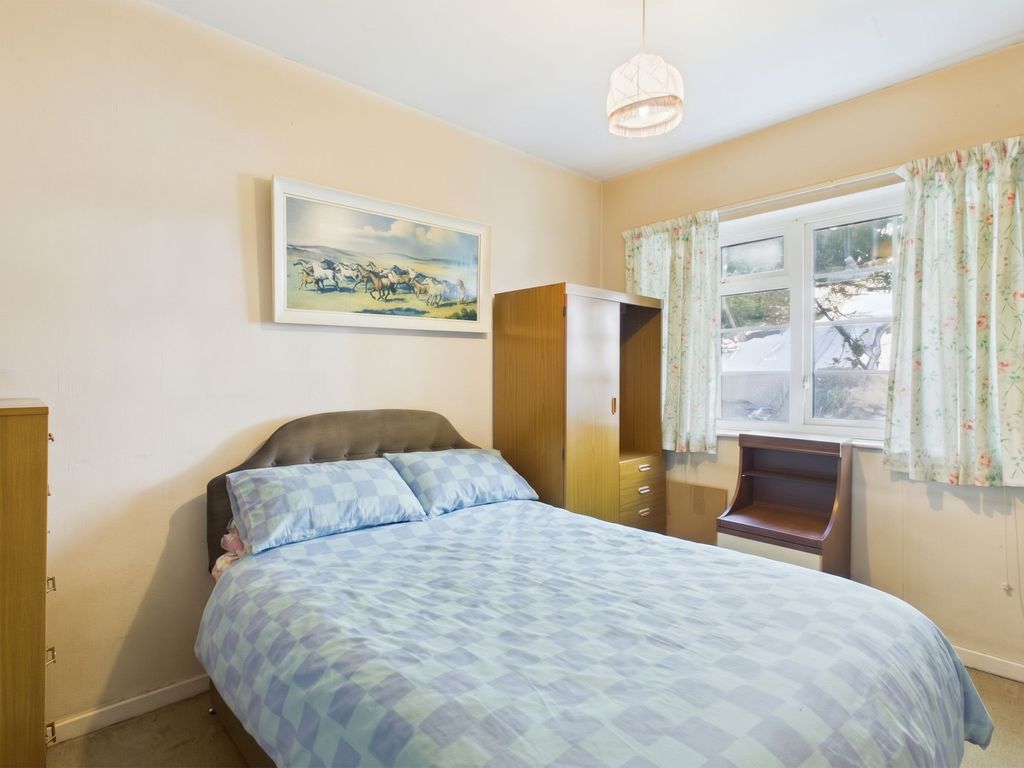 Property photo 3 of 8 Bedroom One