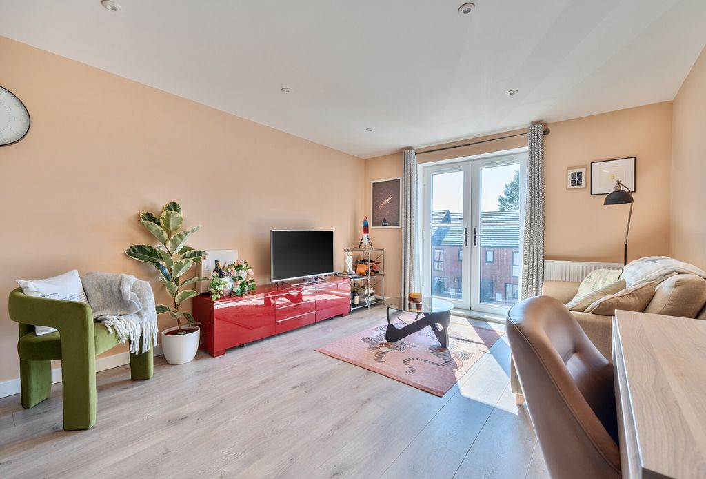 Property photo 2 of 17 1431294-6-69Baa10...