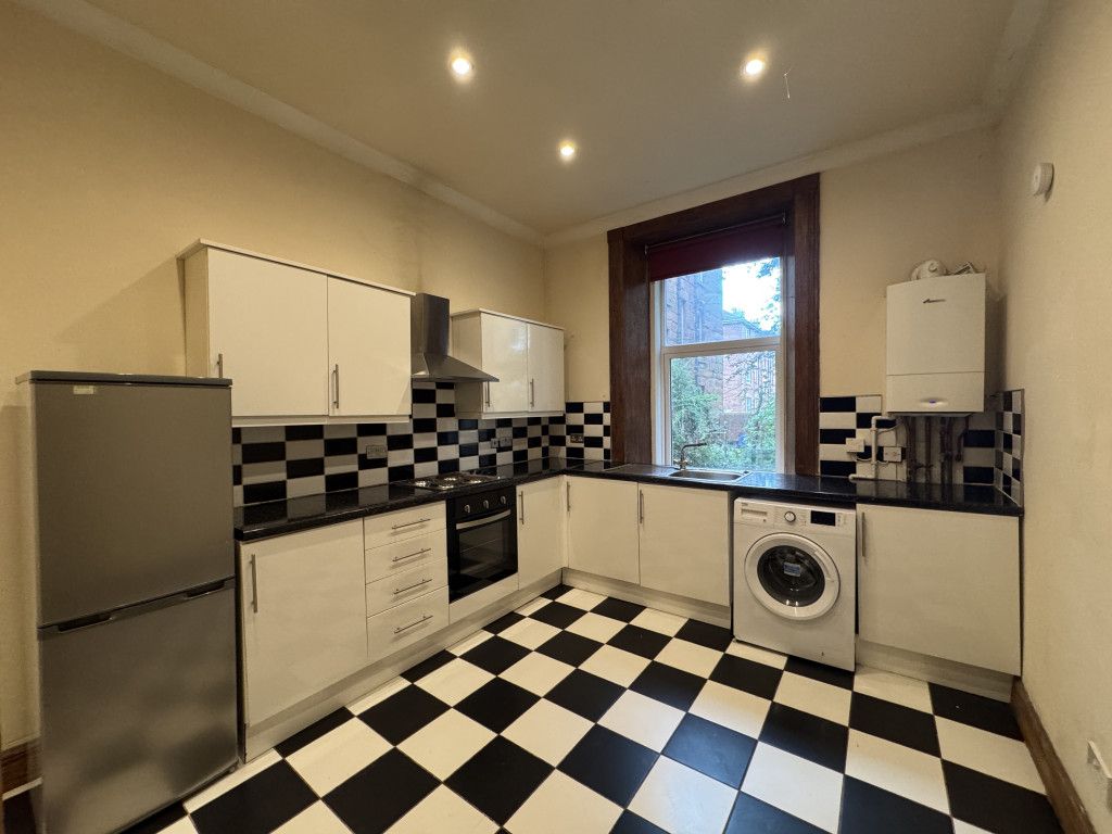 Property photo 2 of 27