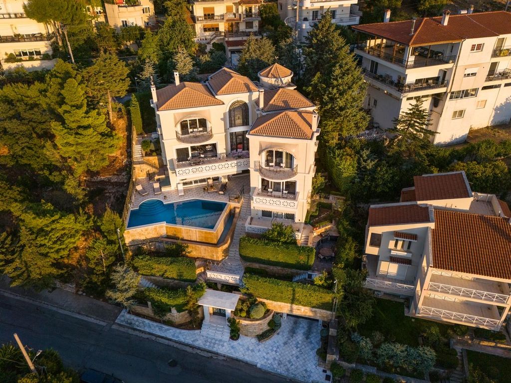 Property photo 2 of 63