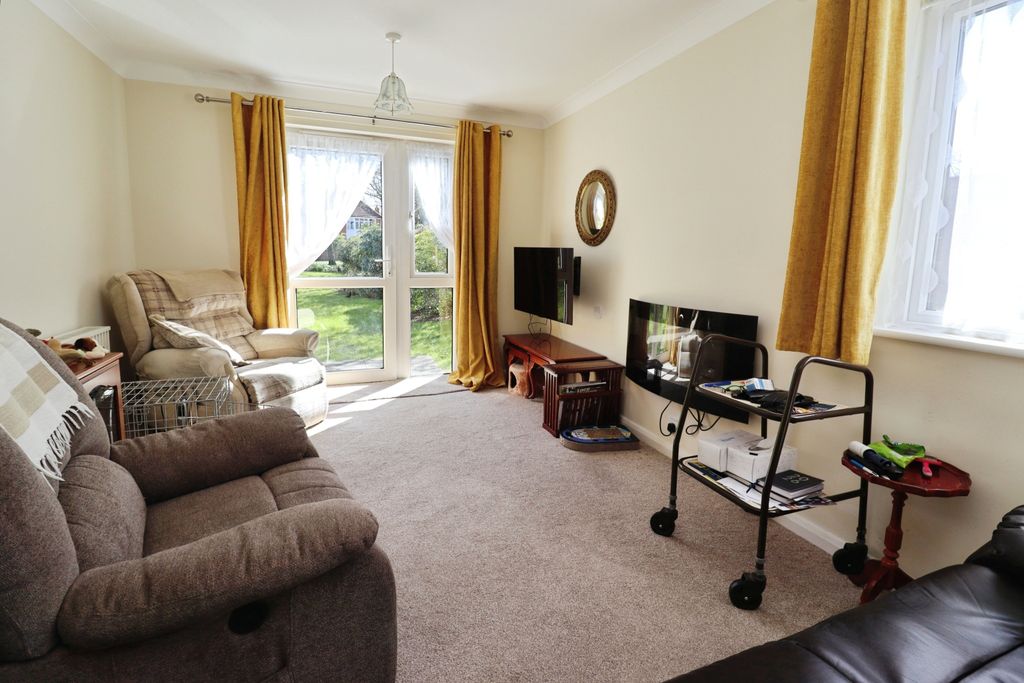 Property photo 3 of 13