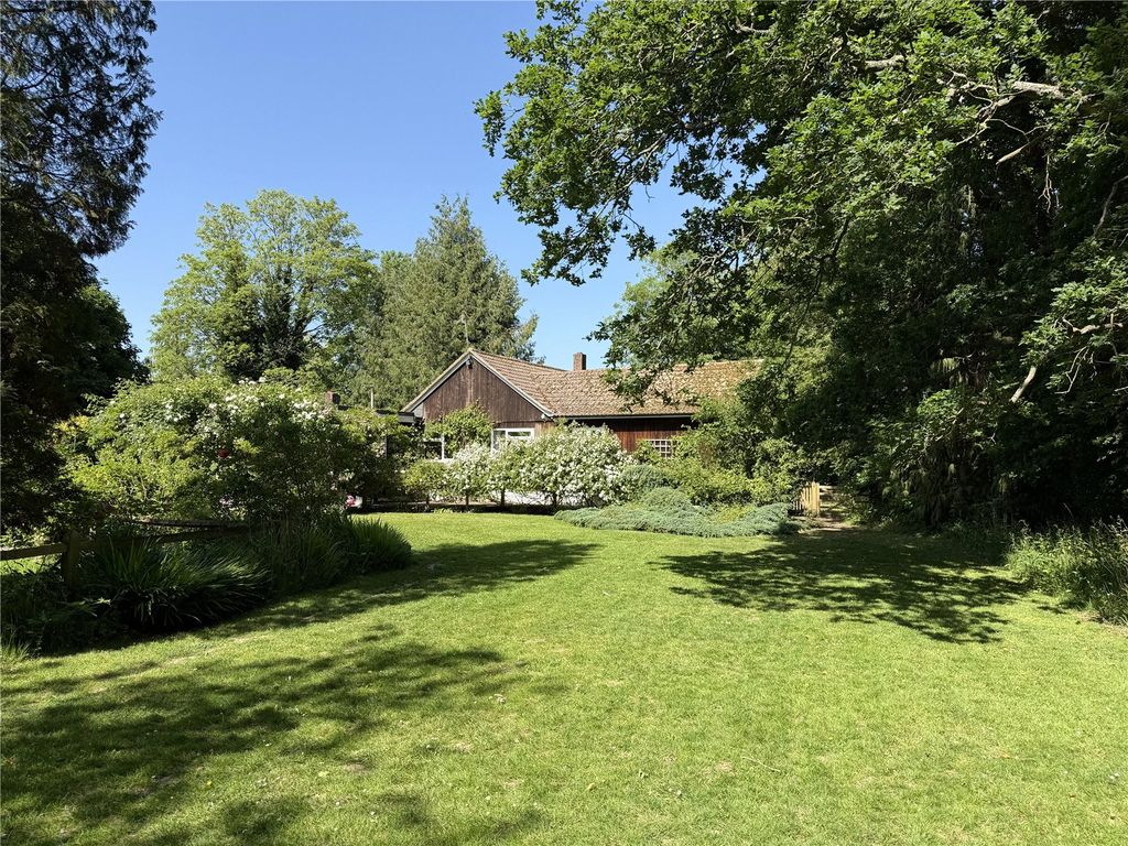 Property photo 3 of 29 Gardens