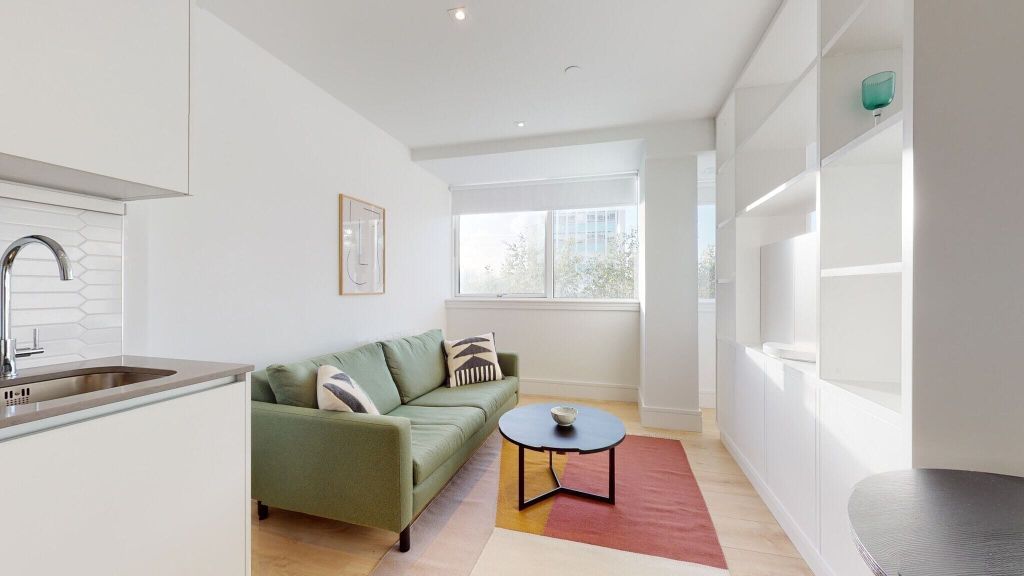 Property photo 1 of 14 Living Room