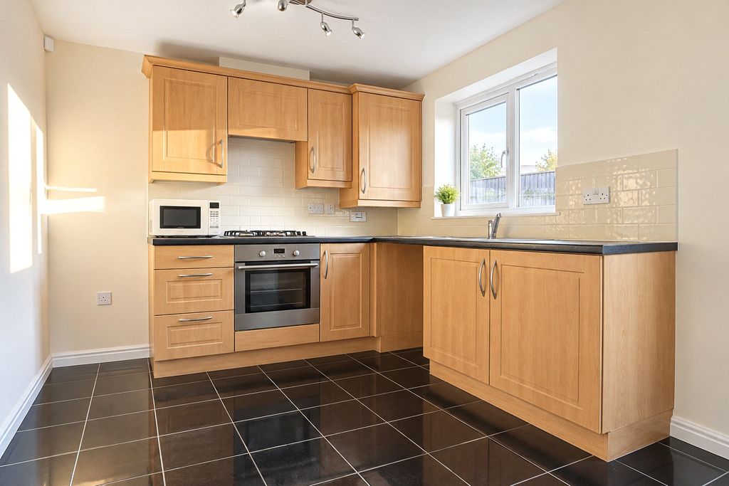 Property photo 3 of 7 Picture No. 06