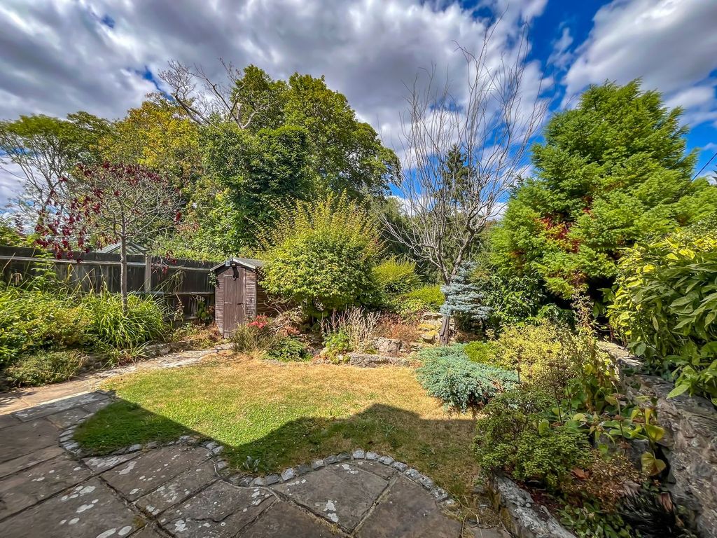 Property photo 2 of 19
