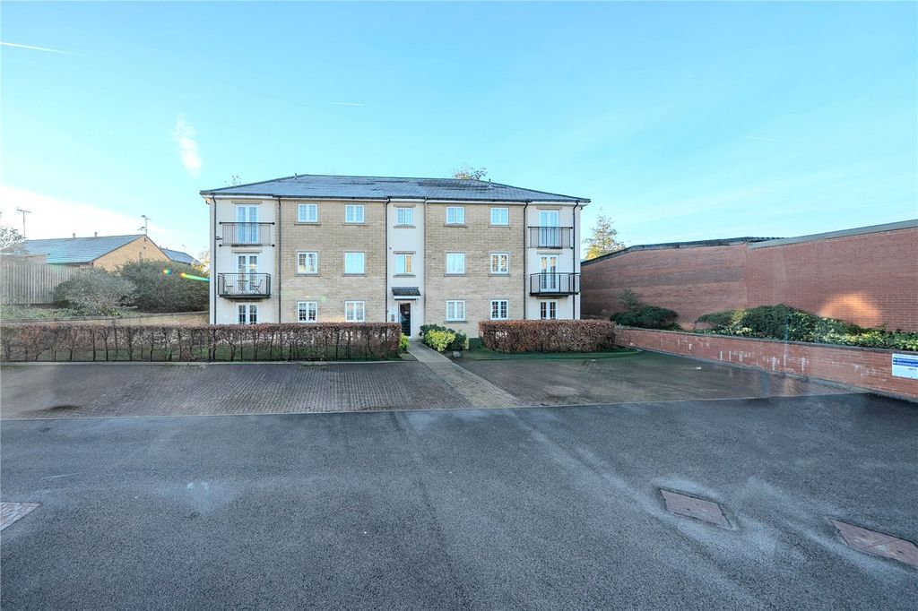 Property photo 1 of 11 Picture No. 23