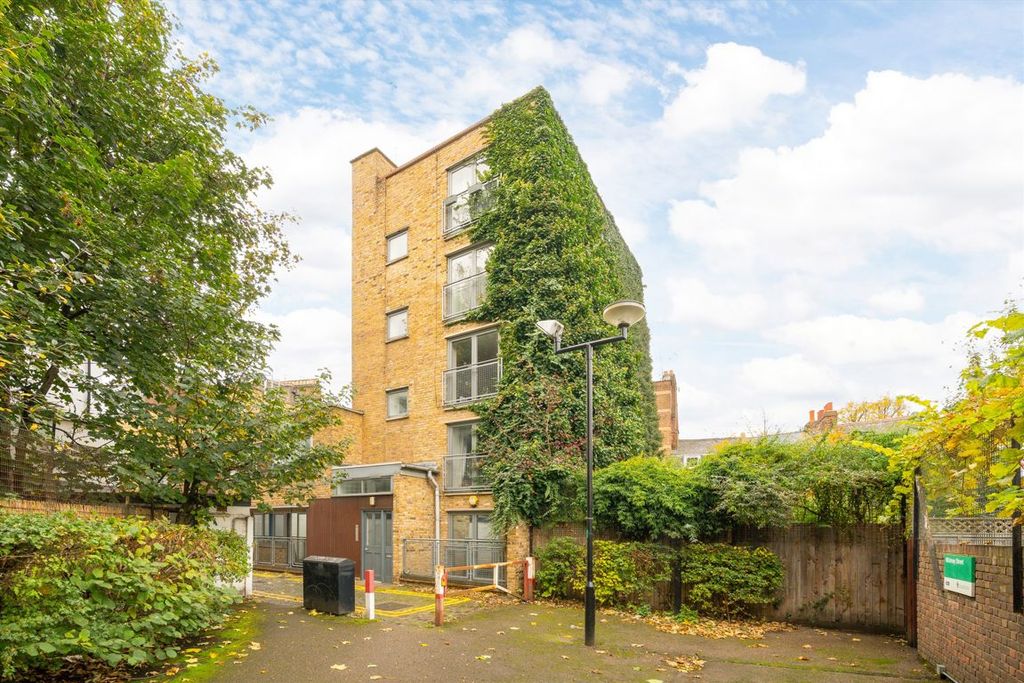 Property photo 3 of 7