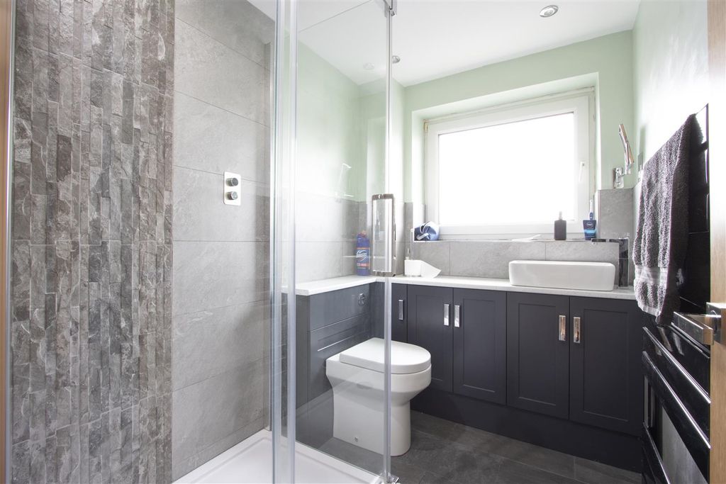 Additional image 4 of 2 bed flat for saleNewbold Back Lane, Brockwell, Chesterfield S40