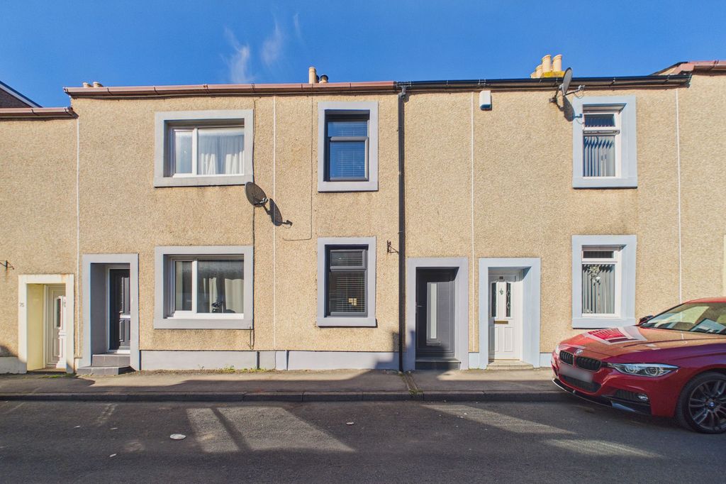 Property photo 2 of 17