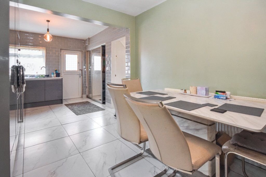 Property photo 3 of 11 Picture No. 05