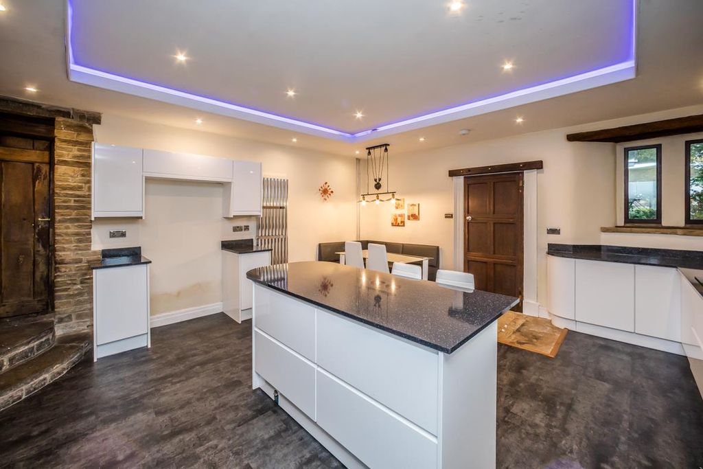 Property photo 2 of 42 Lghbrig-180923-29.Jpg