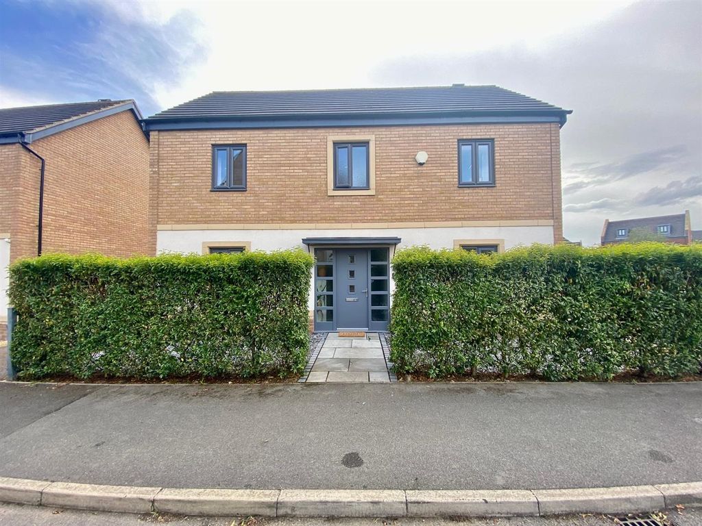 Property photo 1 of 31