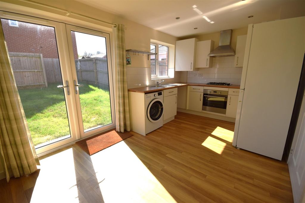 Property photo 3 of 11 Kitchen/Breakfast Room