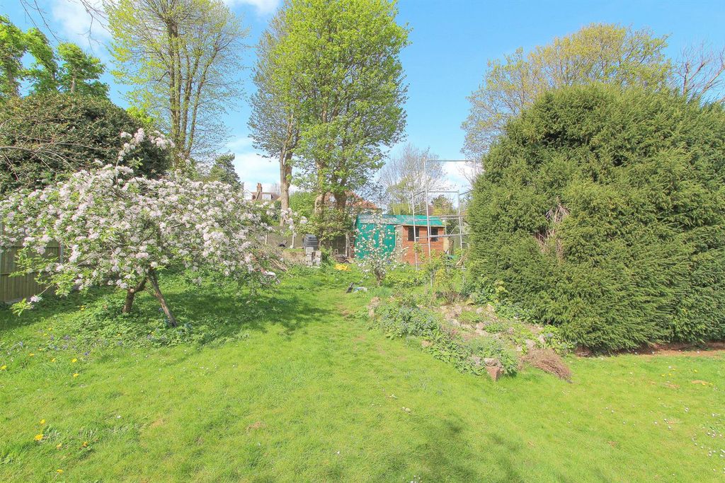 Property photo 3 of 4 Garden B.Jpg