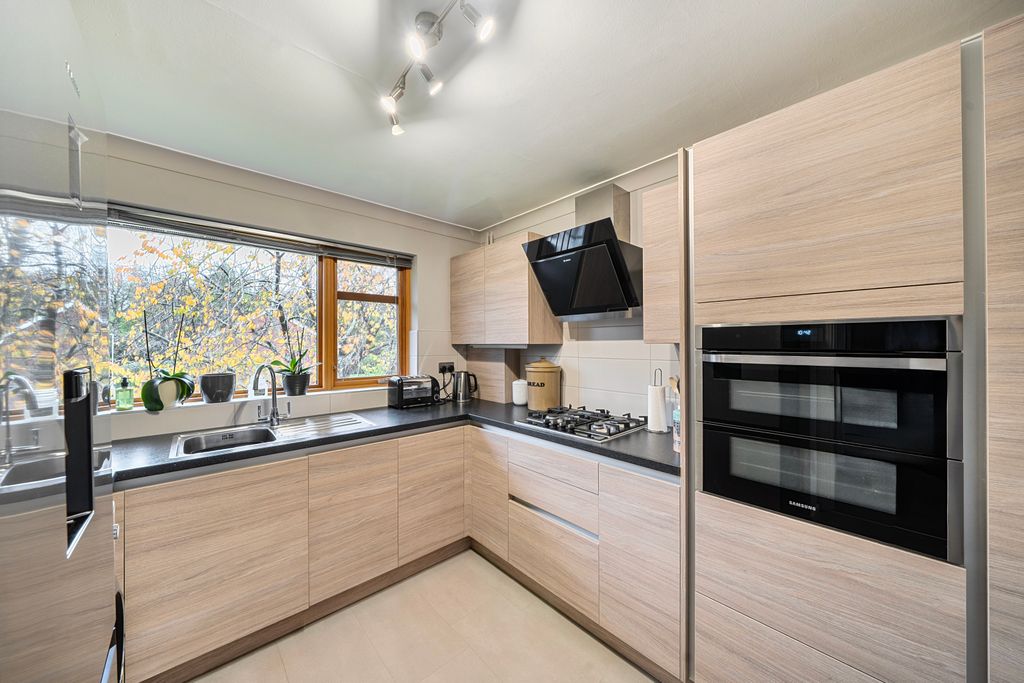 Property photo 3 of 20 Picture No. 09