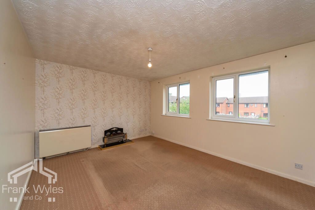 Property photo 2 of 6