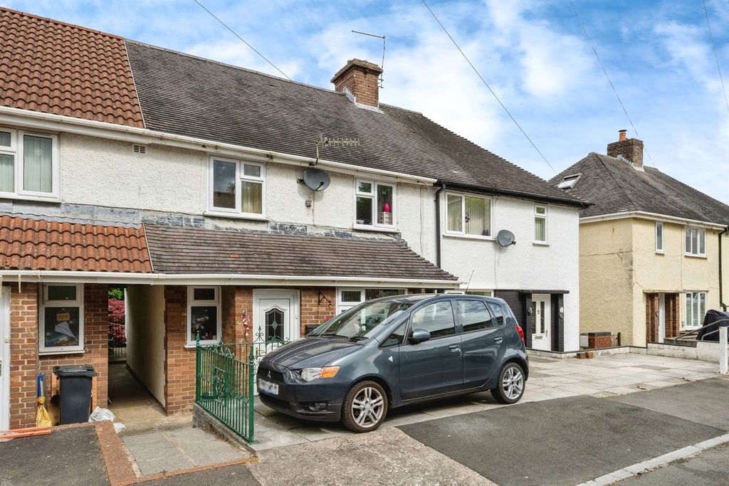 Property photo 1 of 17
