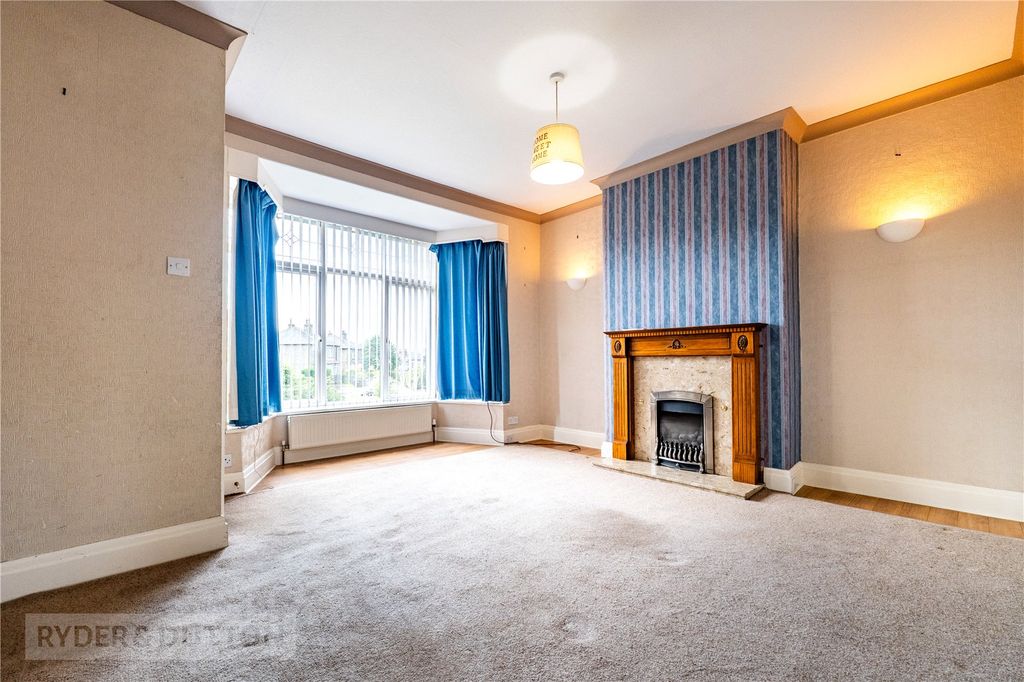 Property photo 2 of 26 Living Room