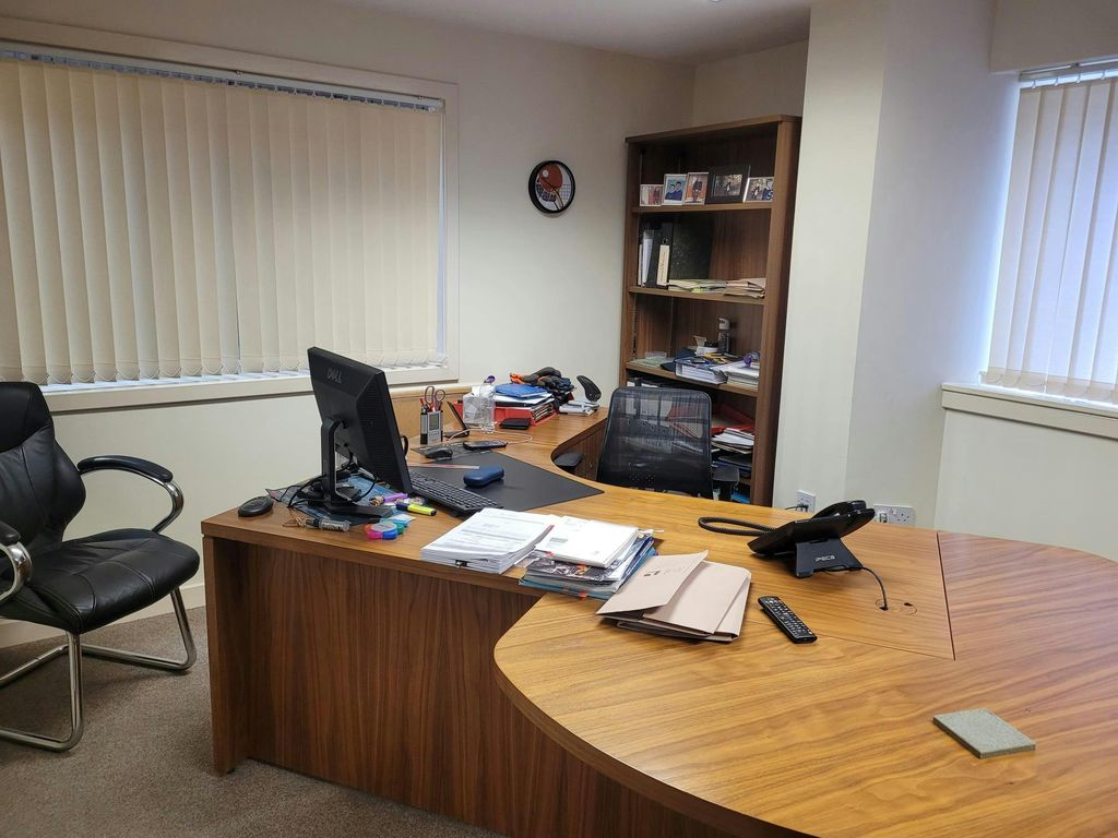 Property photo 2 of 17 Image 2