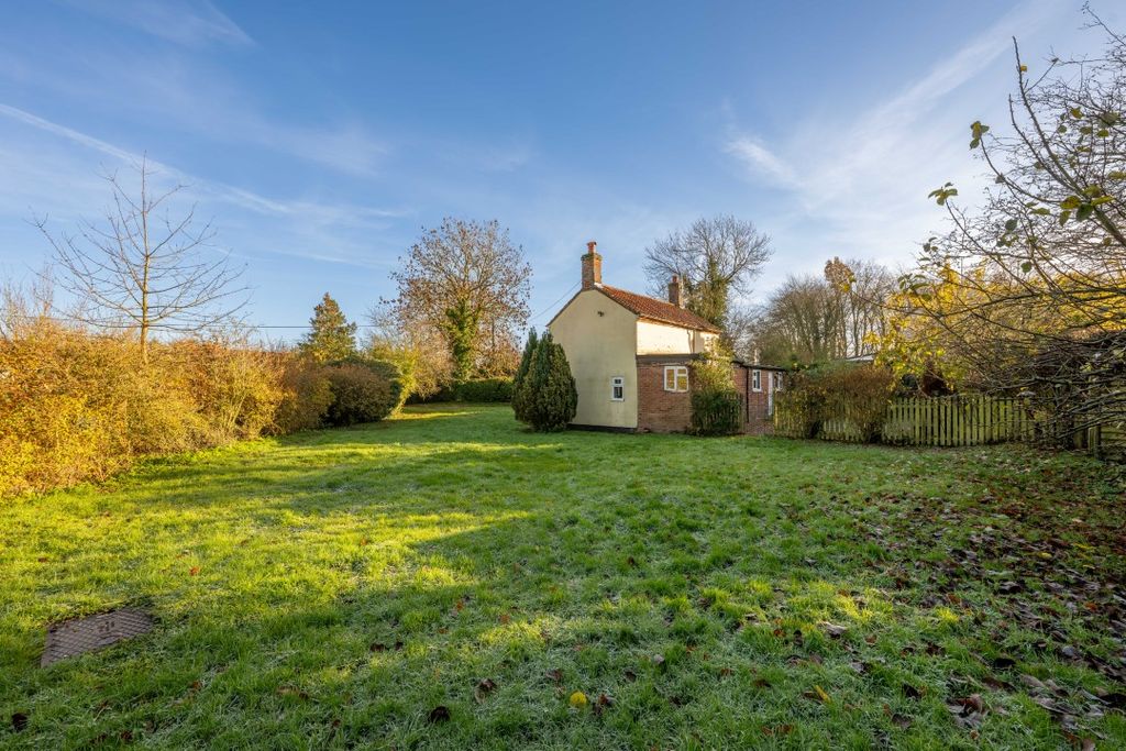 Property photo 3 of 18