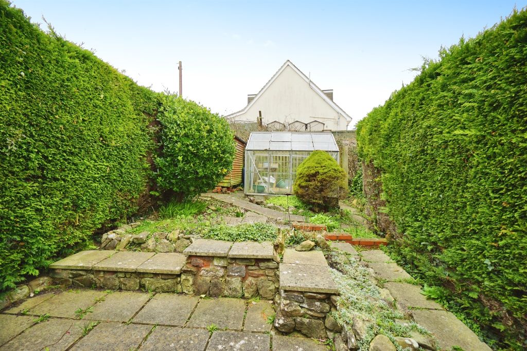 Property photo 3 of 17