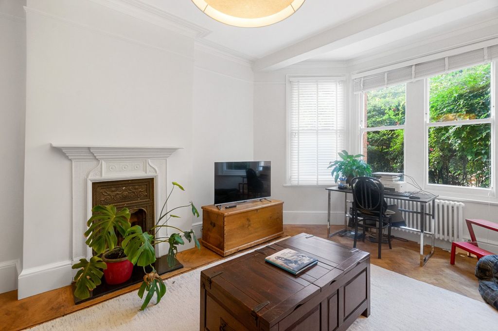 Property photo 2 of 16