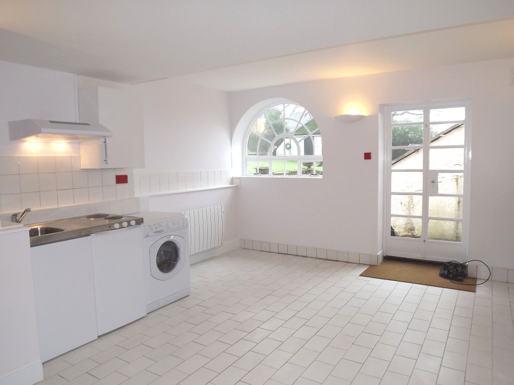 Property photo 2 of 8