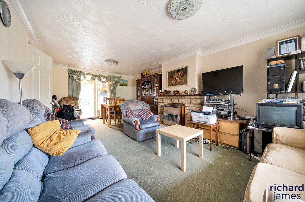 Property photo 2 of 12 6E6B3d98Da734Ac9862cc0d7d791973E