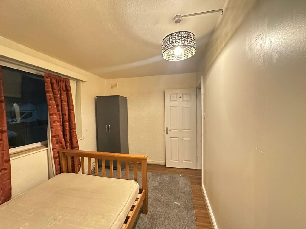 Property photo 2 of 2