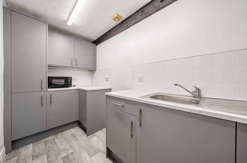 Property photo 2 of 10 1425254-4-69Aacb221Edb4