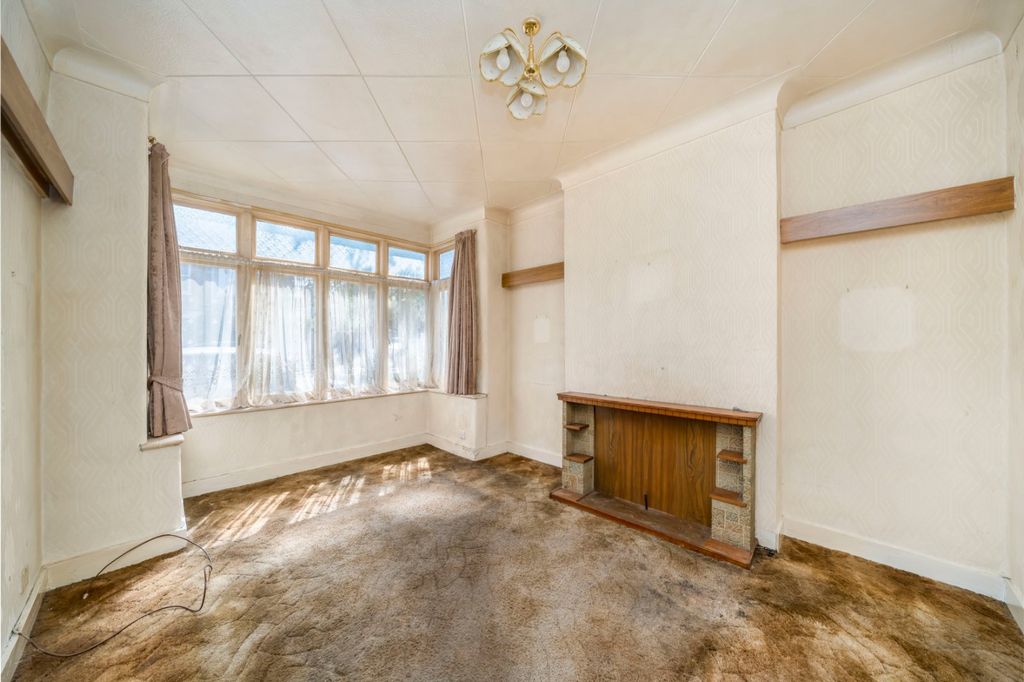 Property photo 3 of 7 Picture No. 01