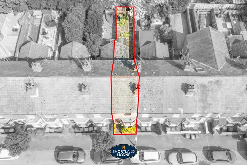 Property photo 2 of 18 Boundary