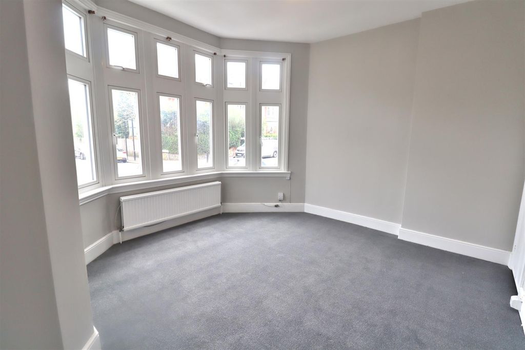 Property photo 3 of 9 Img_3215.Jpg