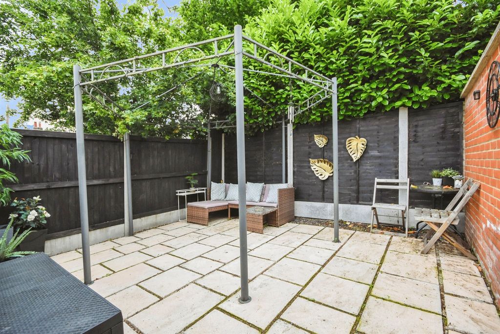 Property photo 3 of 16